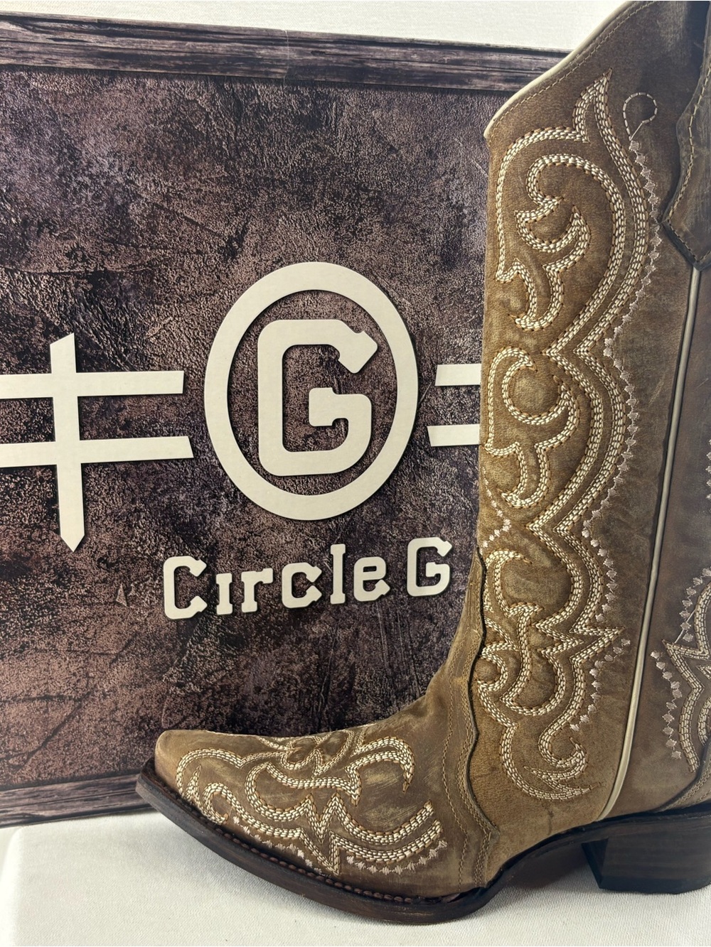 Circle G sequence embroidery tan/ brown western boots women’s size 7.5M